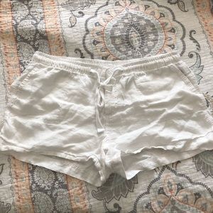Stylus White Linen Shorts; Women’s Large